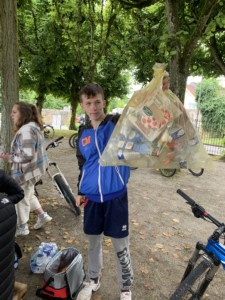 Résultat du ramassage des déchets le long du parcours de la flamme